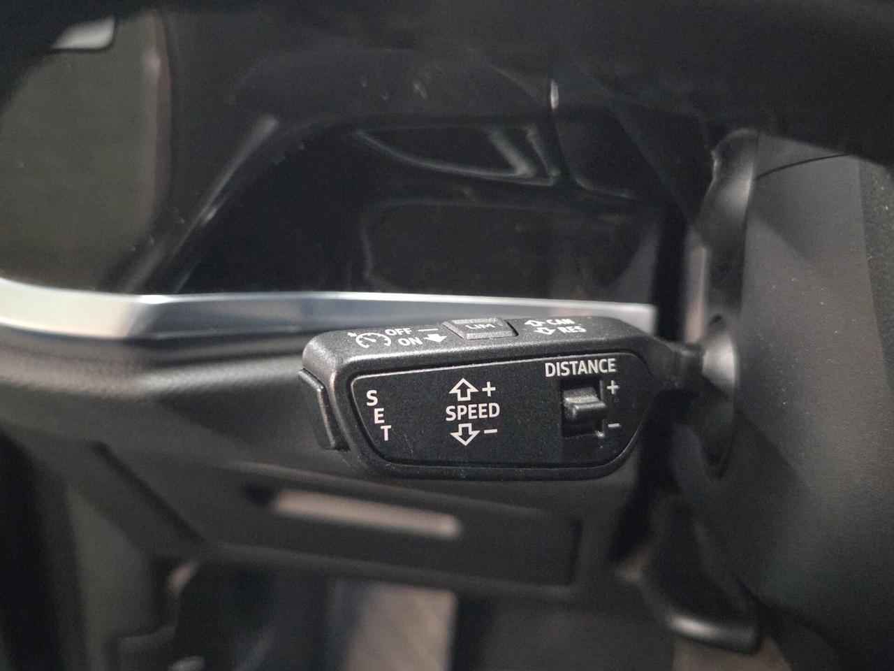 Audi Q3 45 TFSI e S tronic Business