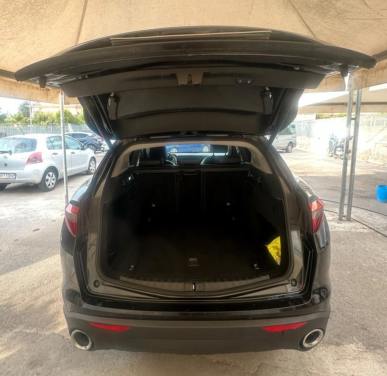 Alfa Romeo Stelvio 2.2 Turbodiesel 180 CV AT8 RWD Executive