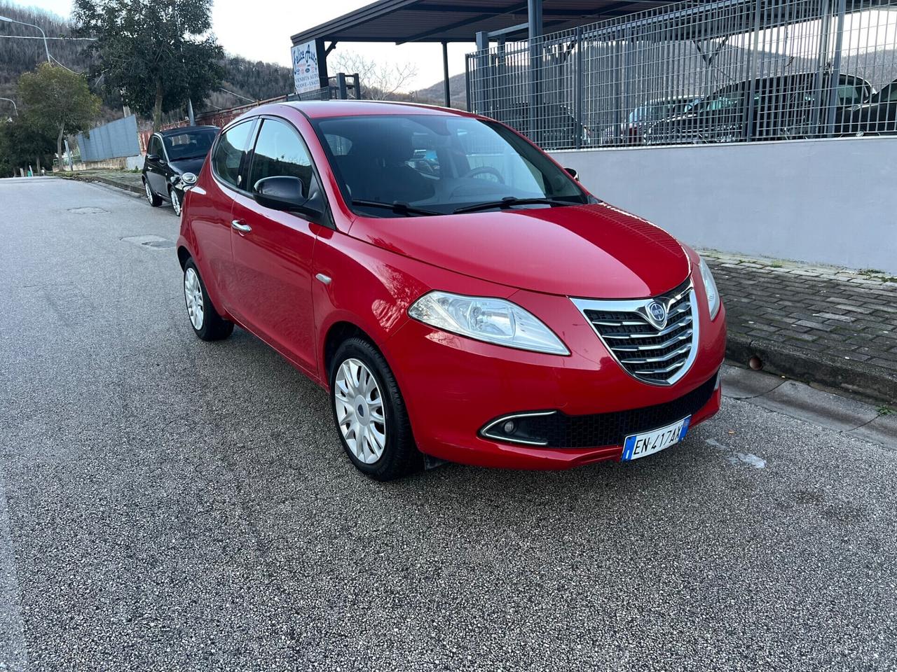 Lancia Ypsilon 1.2 GPL di casa madre Ecochic Platino