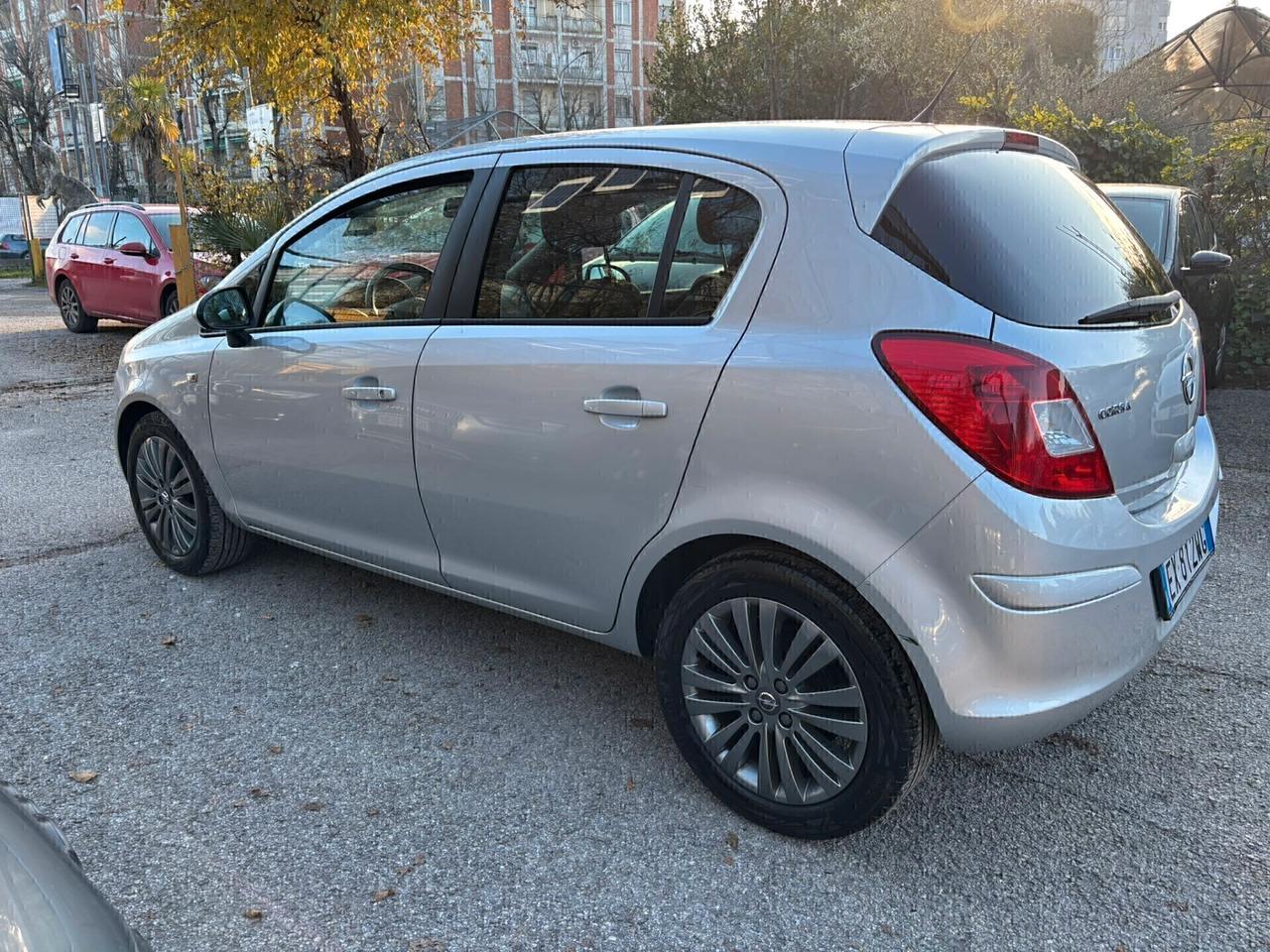 Opel Corsa 1.2 85CV 5 porte GPL- ok Neopatentati