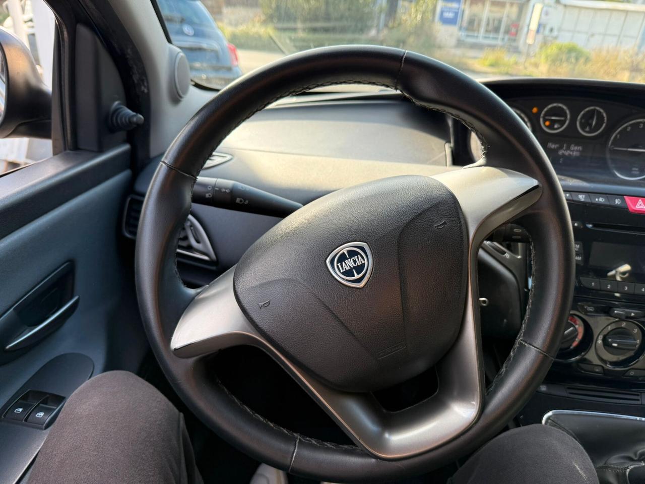 Lancia Ypsilon 1.2 69 CV 5 porte GPL Ecochic Elefantino