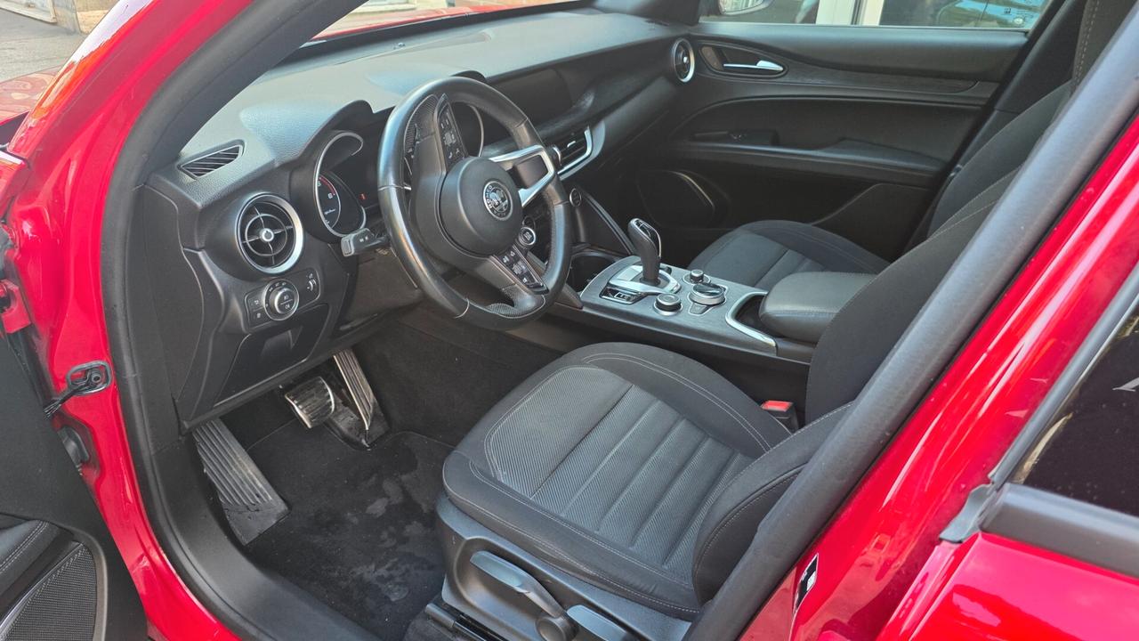 Alfa Romeo Stelvio 2.2 Turbodiesel 160 CV AT8 RWD Sprint