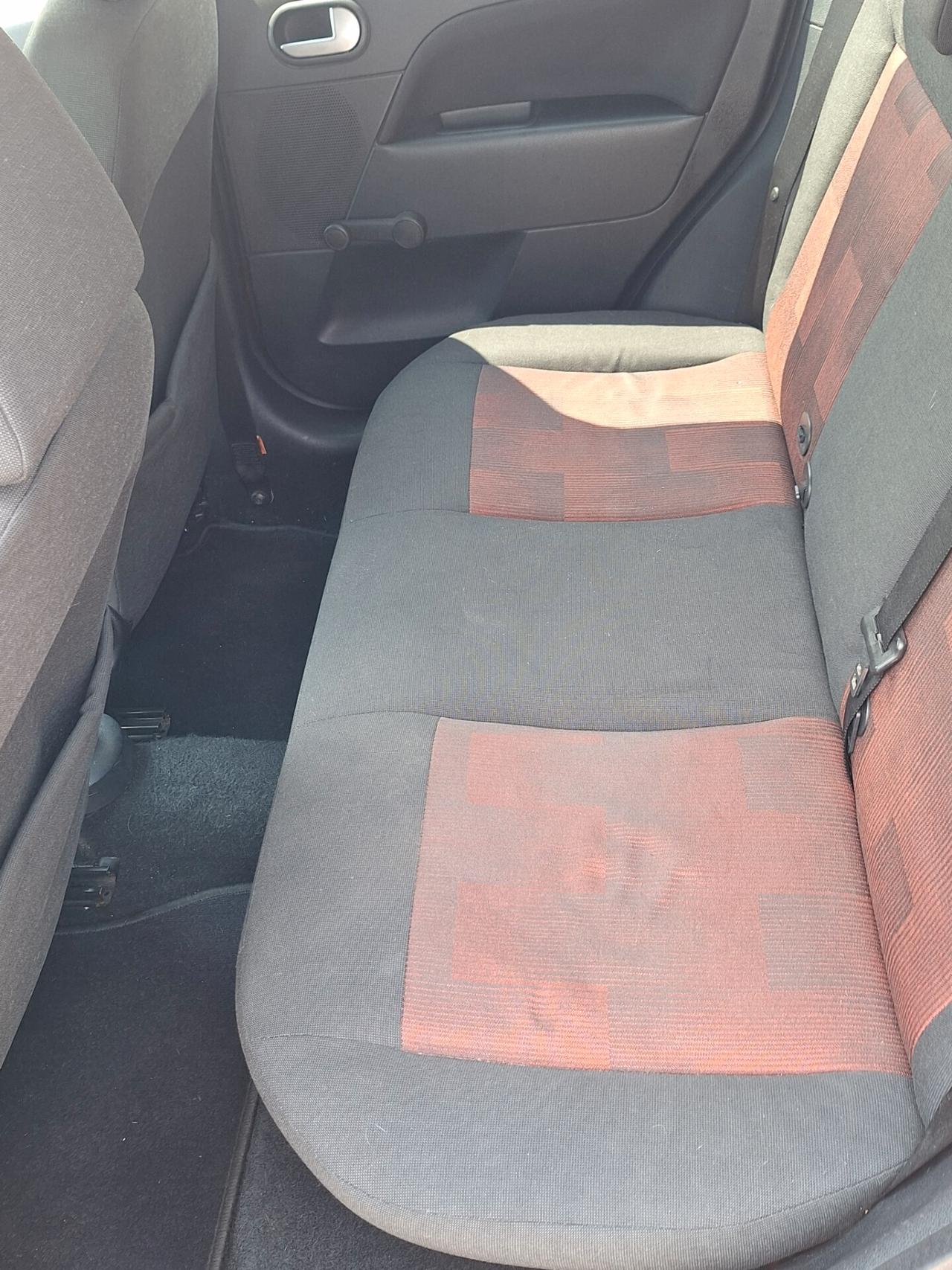 Ford Fiesta 1.2 16V 5p. Ghia