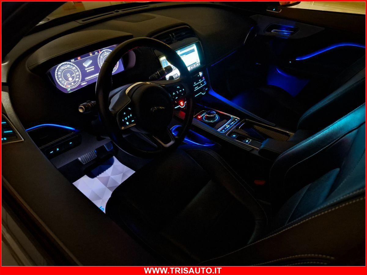 JAGUAR F-Pace 2.0d i4 Aut. Awd R-Sport (XENON+PELLE+NAVI)