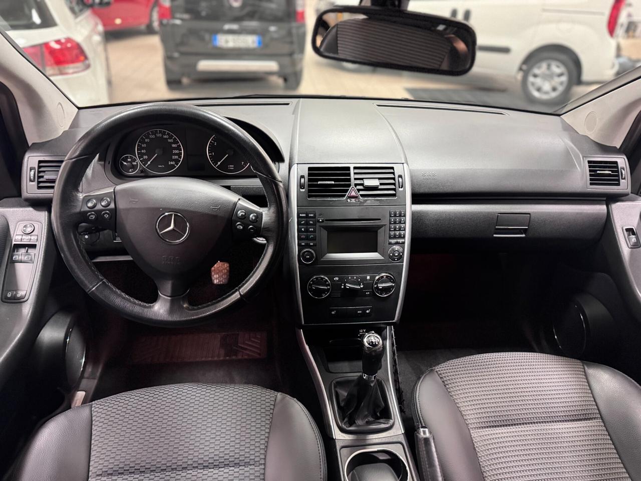 Mercedes-benz A 160 BlueEFFICIENCY Elegance