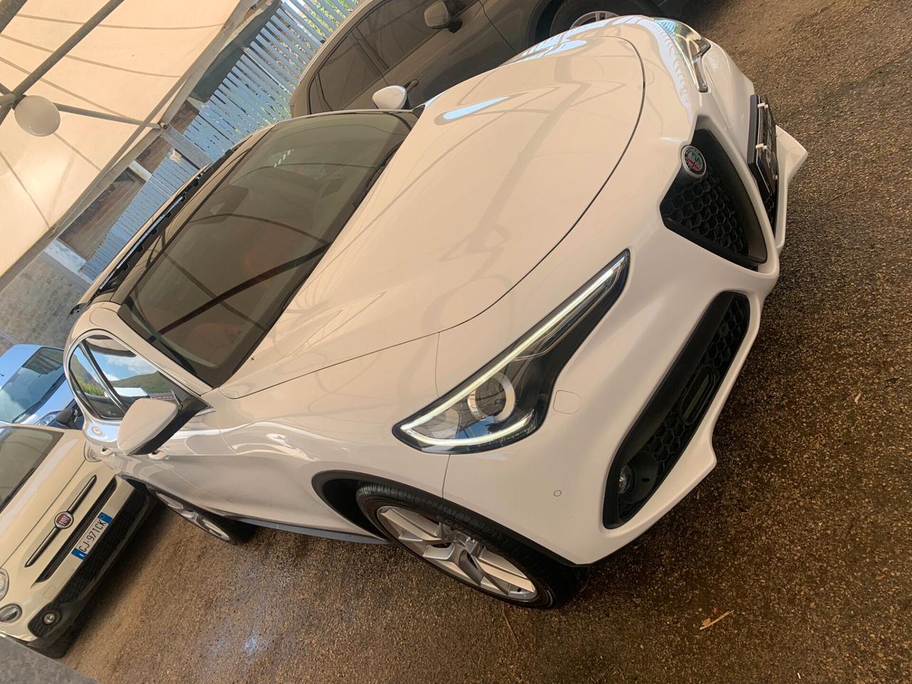 Alfa Romeo Stelvio 210 CV Q4 full tetto uniprò