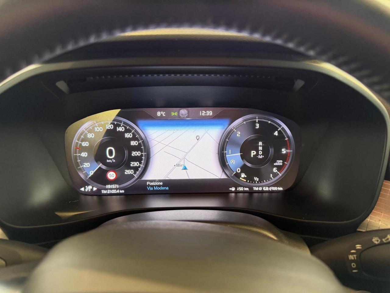 Volvo XC40 D4 AWD Geartronic R-design