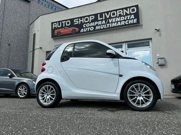 Smart ForTwo 1000 52 kW MHD coupé pure