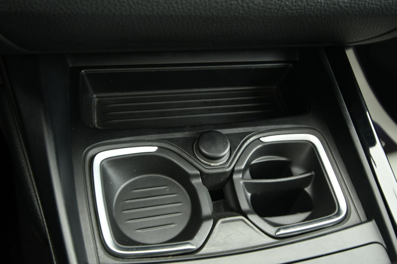 BMW 118d Sport 5p auto LED+C17"