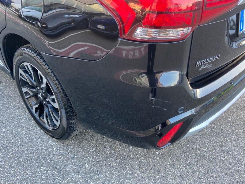 Mitsubishi Outlander PHEV 2.0 PHEV 4WD AUTO INSTYLE PLUS SDA