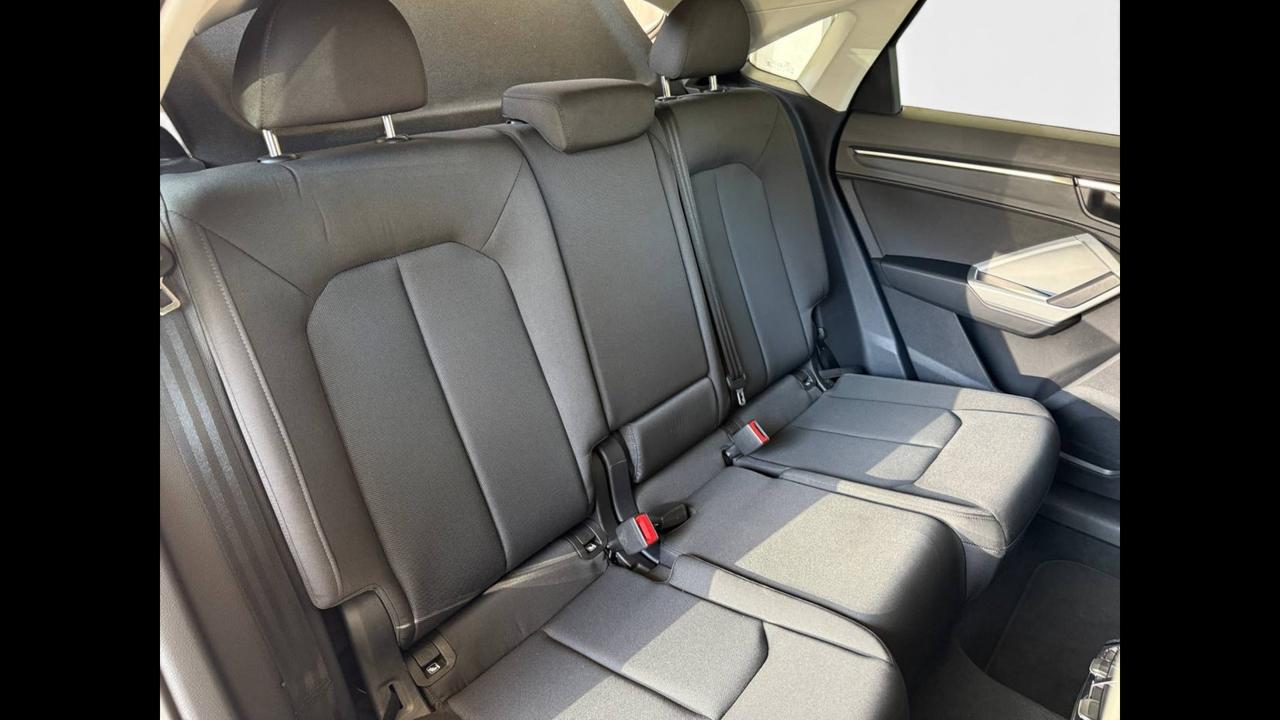 AUDI Q3 I 2019 Sportback - Q3 Sportback 35 2.0 tdi s-tronic