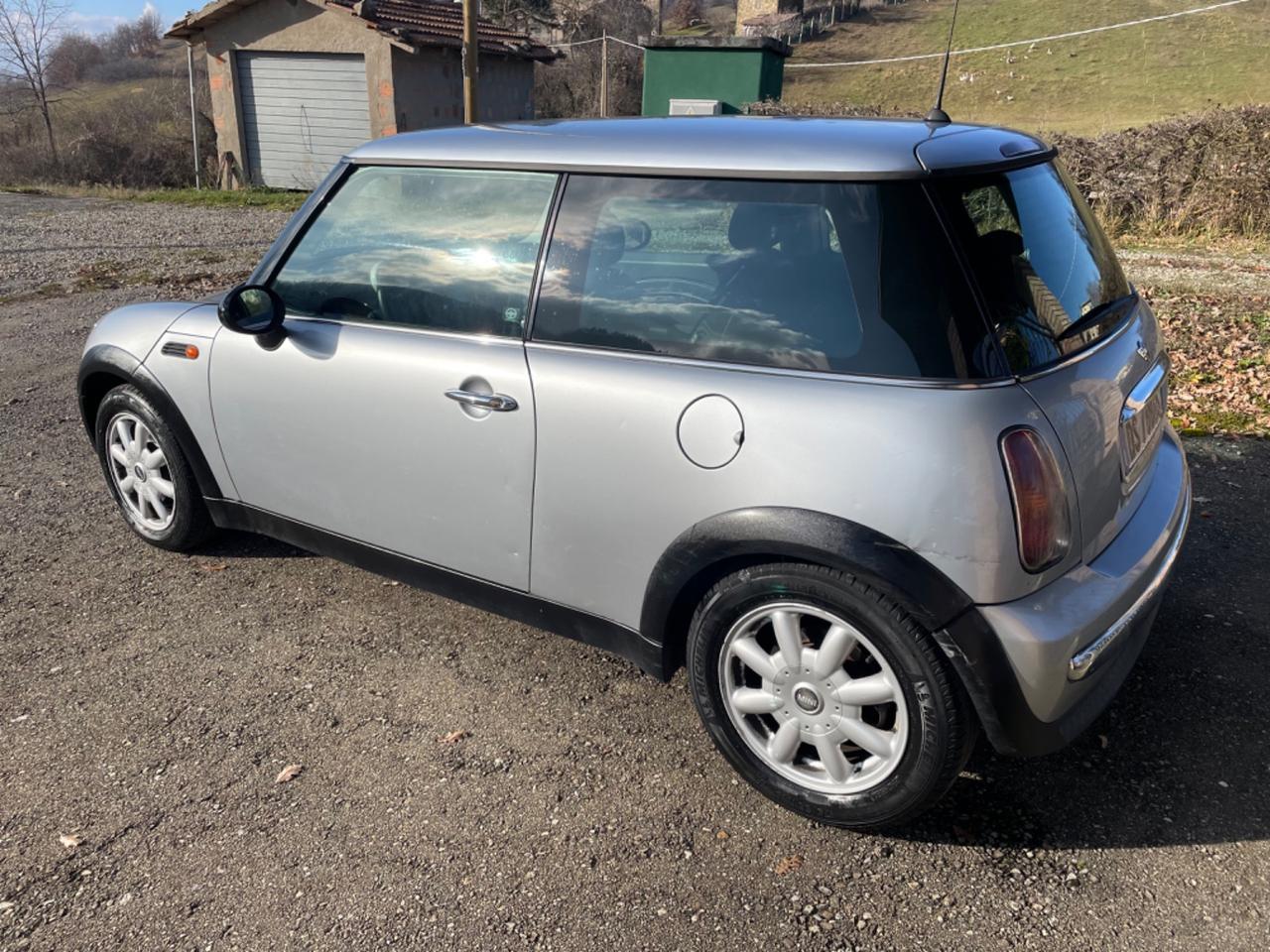 Mini 1.6 One benzina