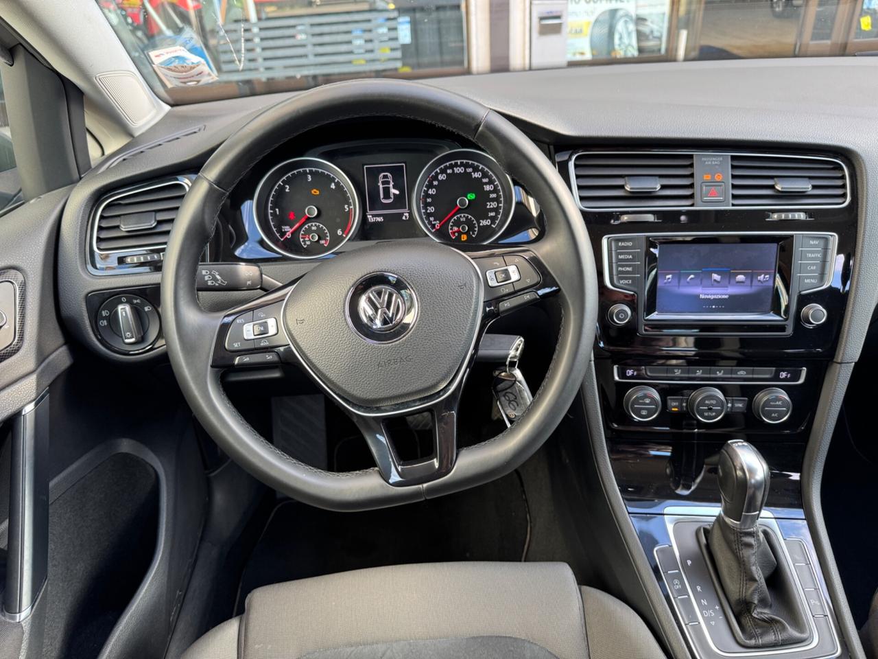 Volkswagen Golf 1.6 TDI DSG 5p. Highline BlueMotion Technology