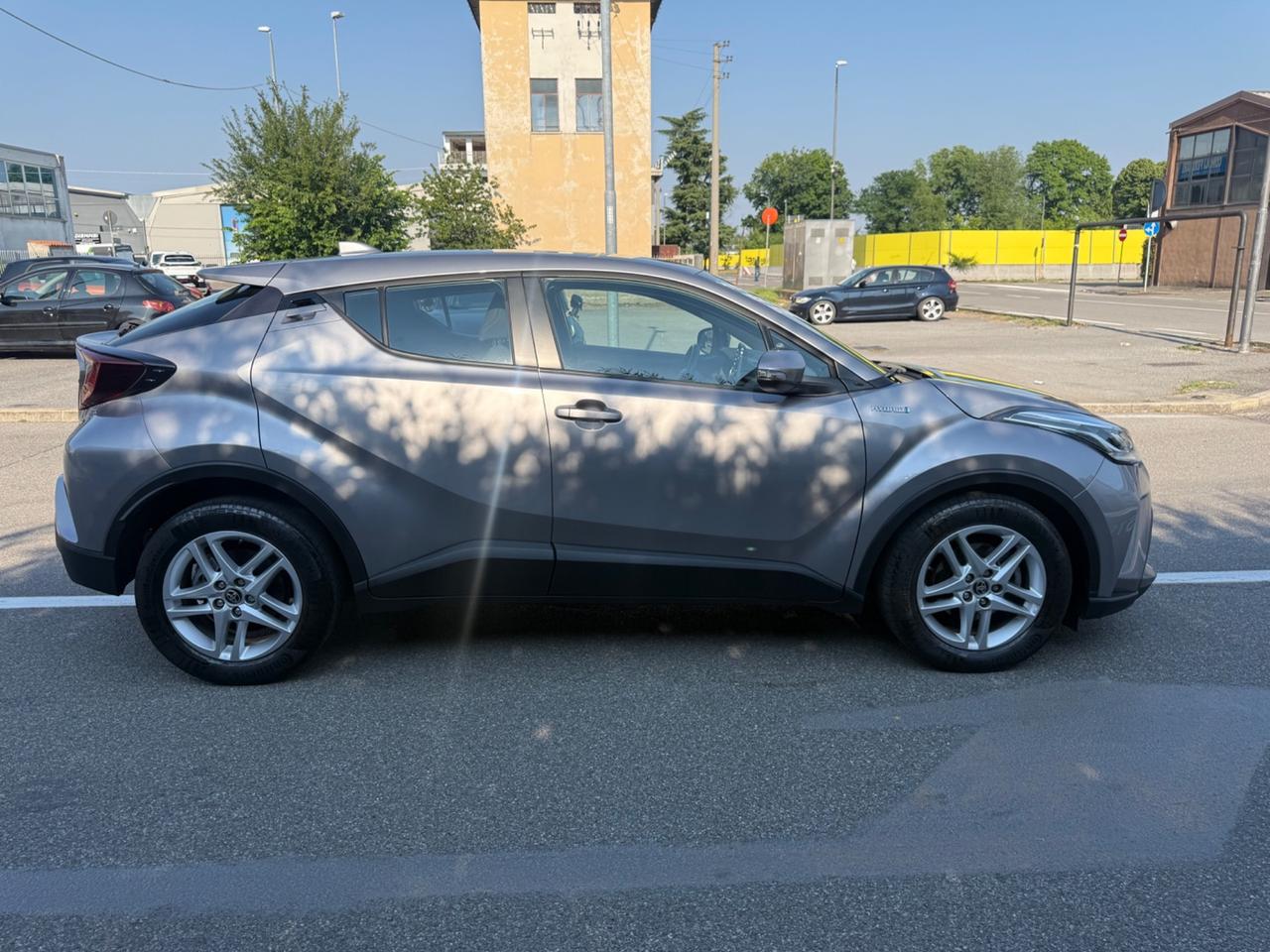 Toyota C-HR 1.8 Hybrid E-CVT Active
