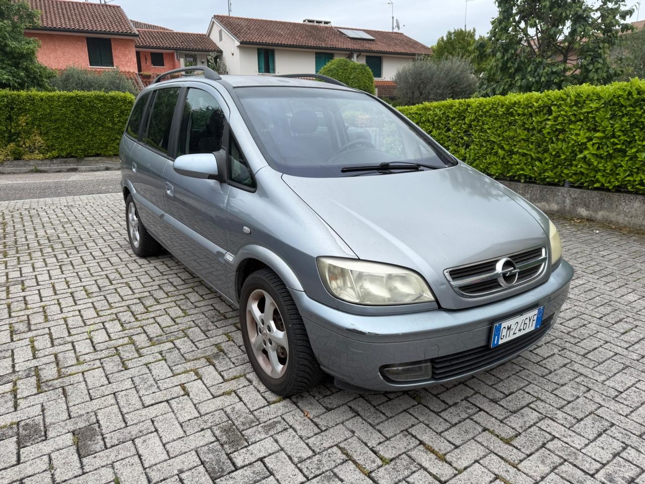 Opel Zafira 7 POSTI