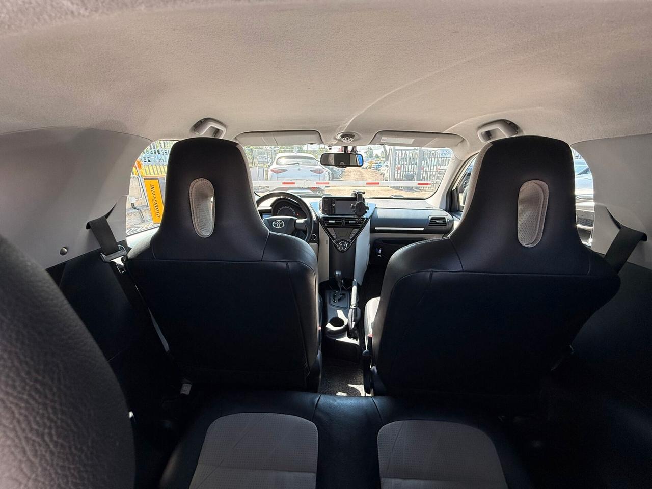Toyota iQ 1.0 High Collection