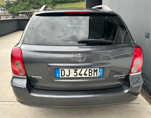 Toyota Avensis 2.2 D-4D 16V Station Wagon