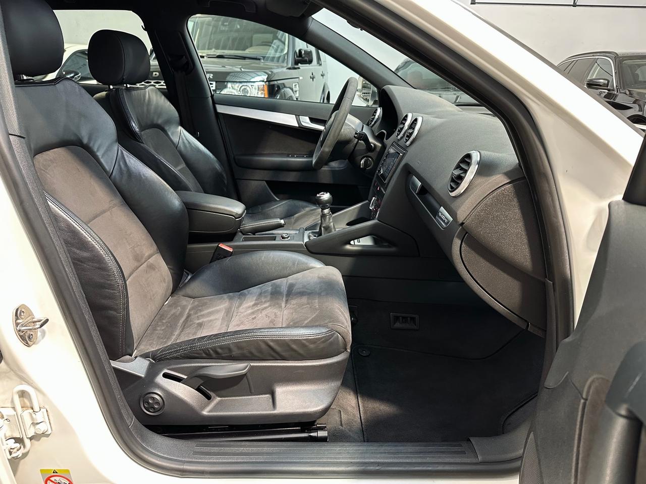 Audi S3 Sportback 2.0 TFSI QUATTRO-ALCANTARA-CAR PLAY