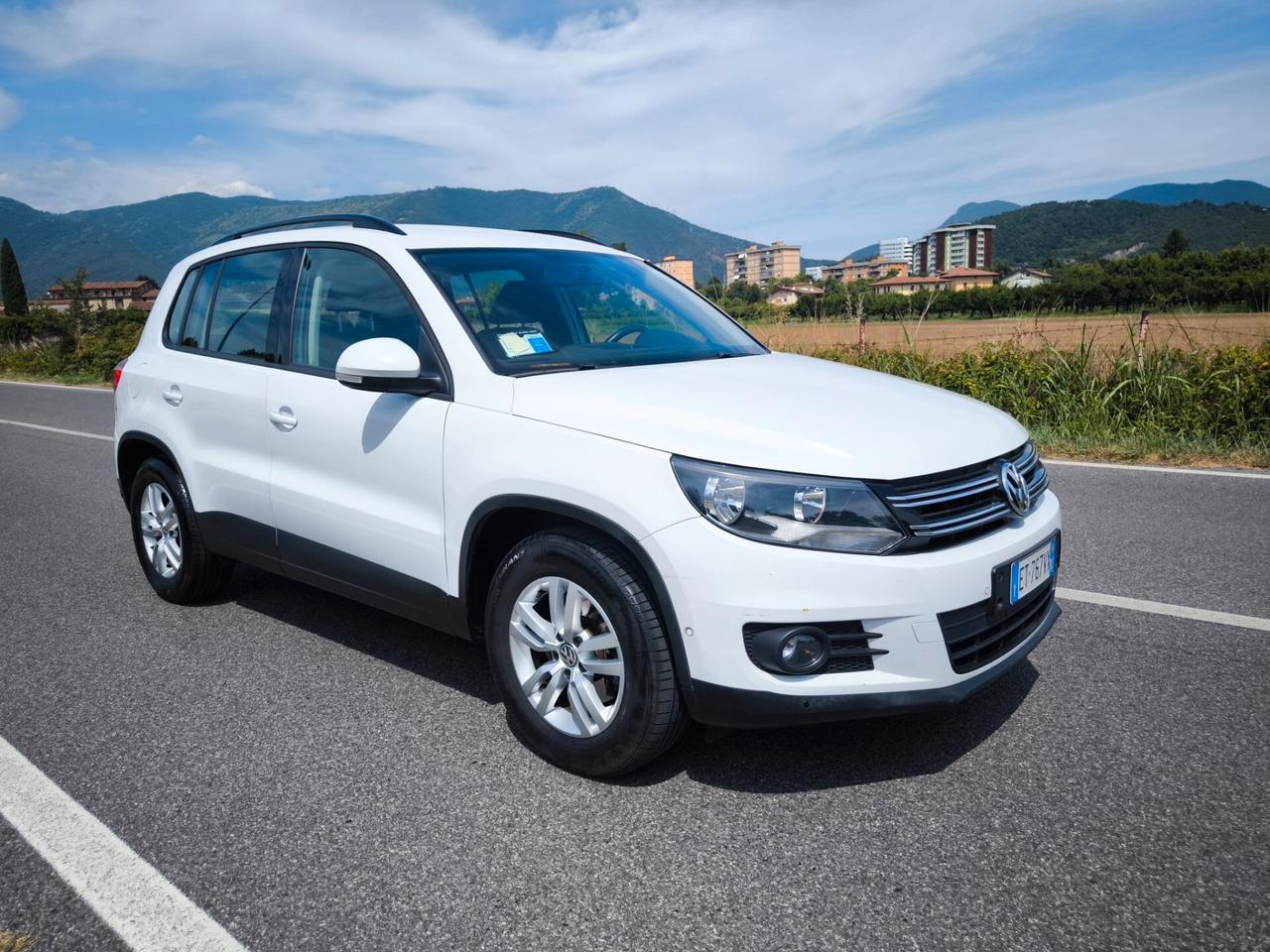 VOLKSWAGEN TIGUAN 1,4 TSI BENZINA 122 CV-OK NEOPATENTATI-GANCIO TRAINO