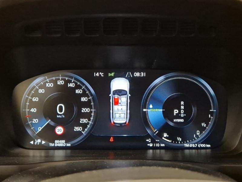 VOLVO XC90 T8 AWD PLUG-IN 7P R. INSCR. EXPR. AUTO SUV