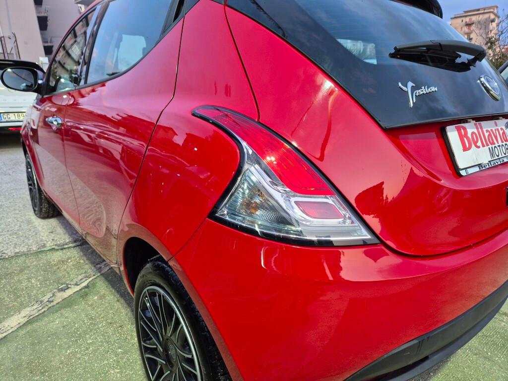 Lancia Ypsilon 1.0 5 porte Hybrid 2023