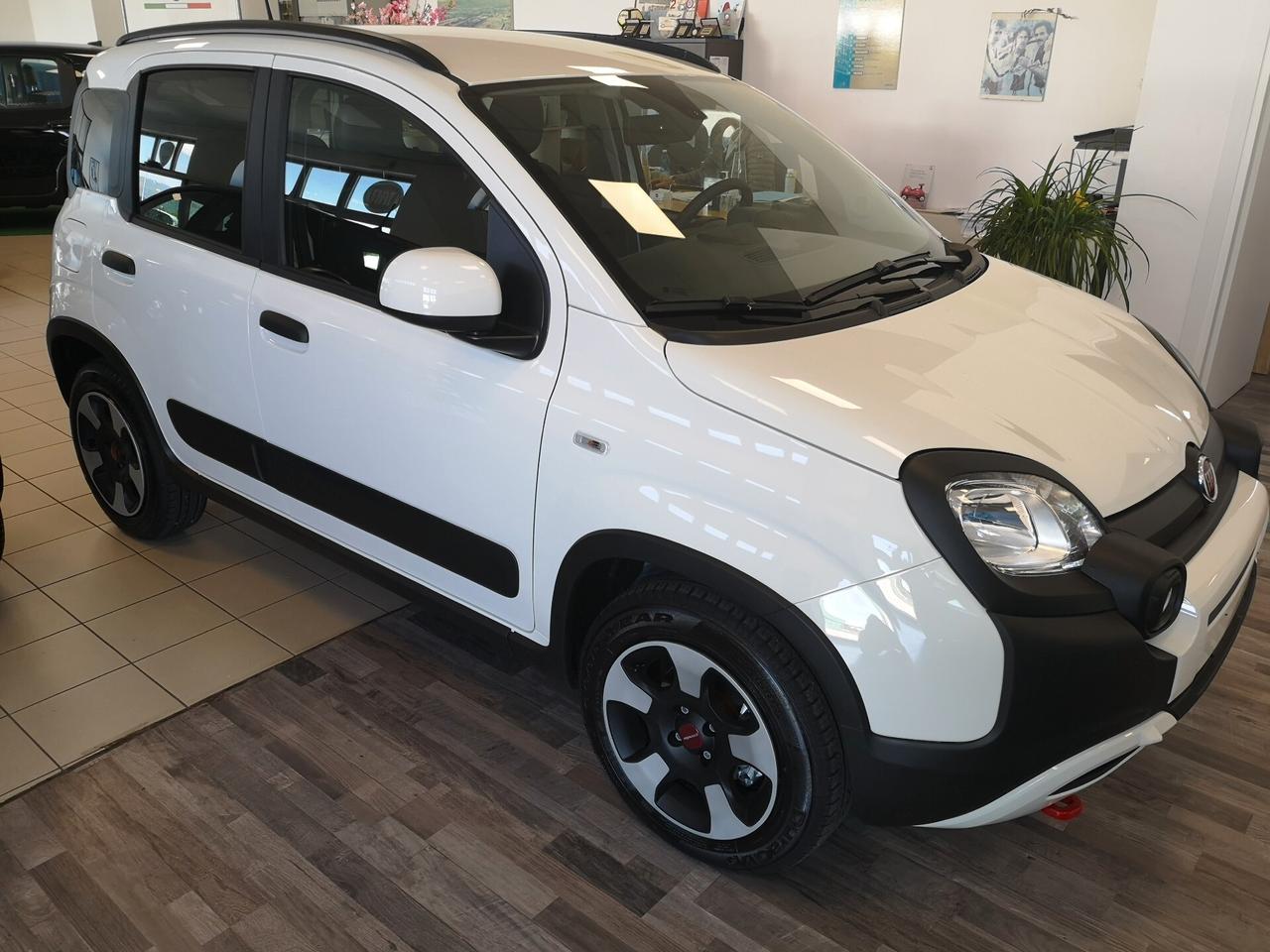 Fiat Panda Pandina 1.0 FireFly 65 CV Hybrid Cross