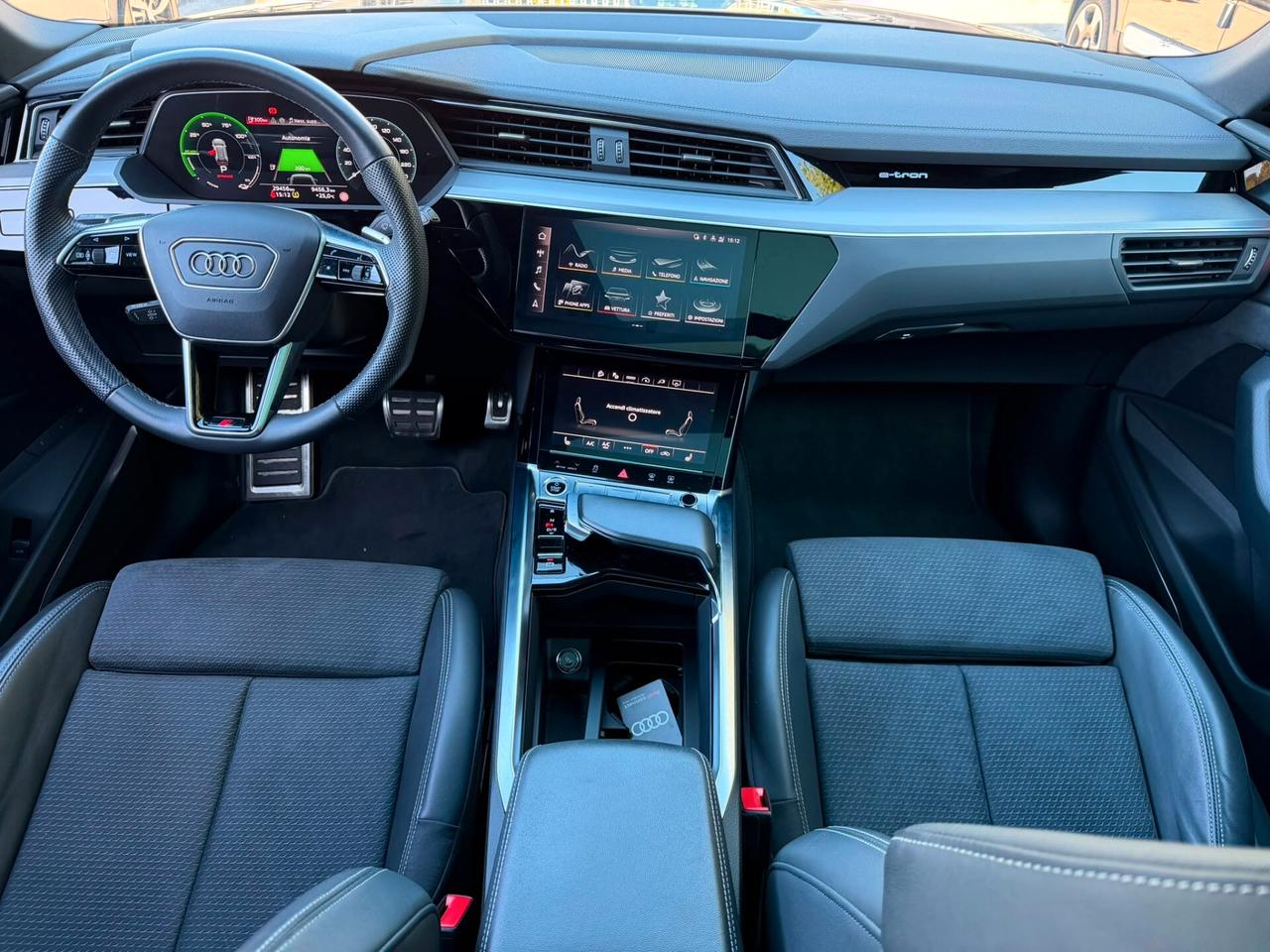 Audi Q8 e-tron 55 quattro S line edition