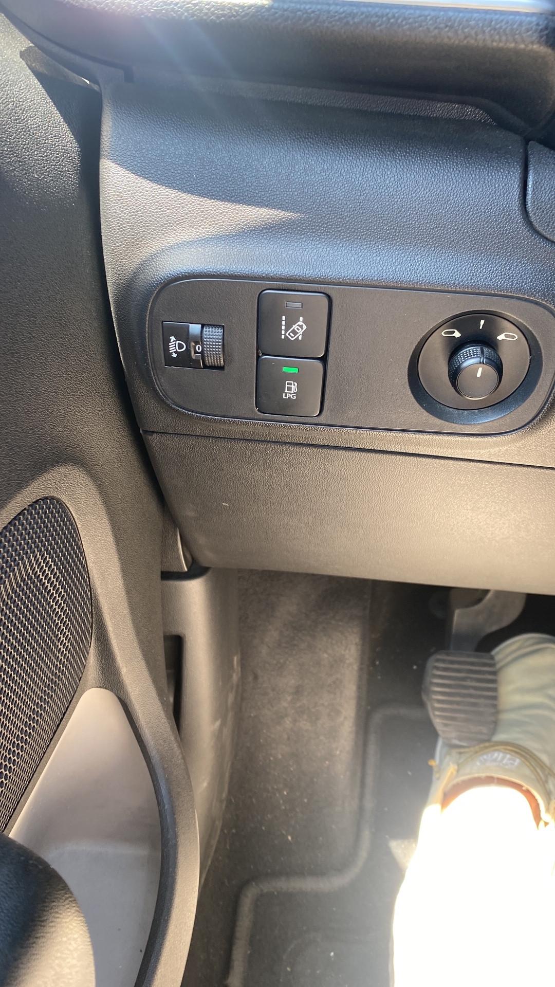 Citroen C3 PureTech 82 GPL Shine