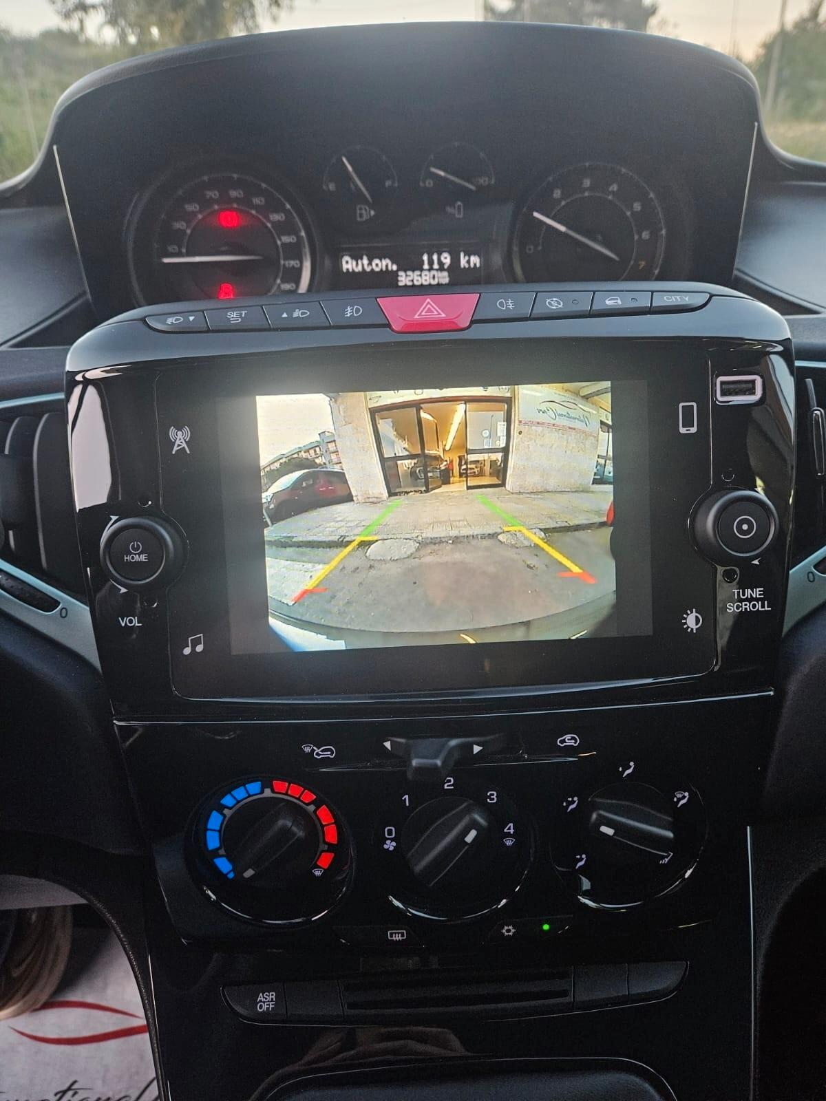 Lancia Ypsilon 1.0 Firefly Hybrid S&S GOLD 70CV