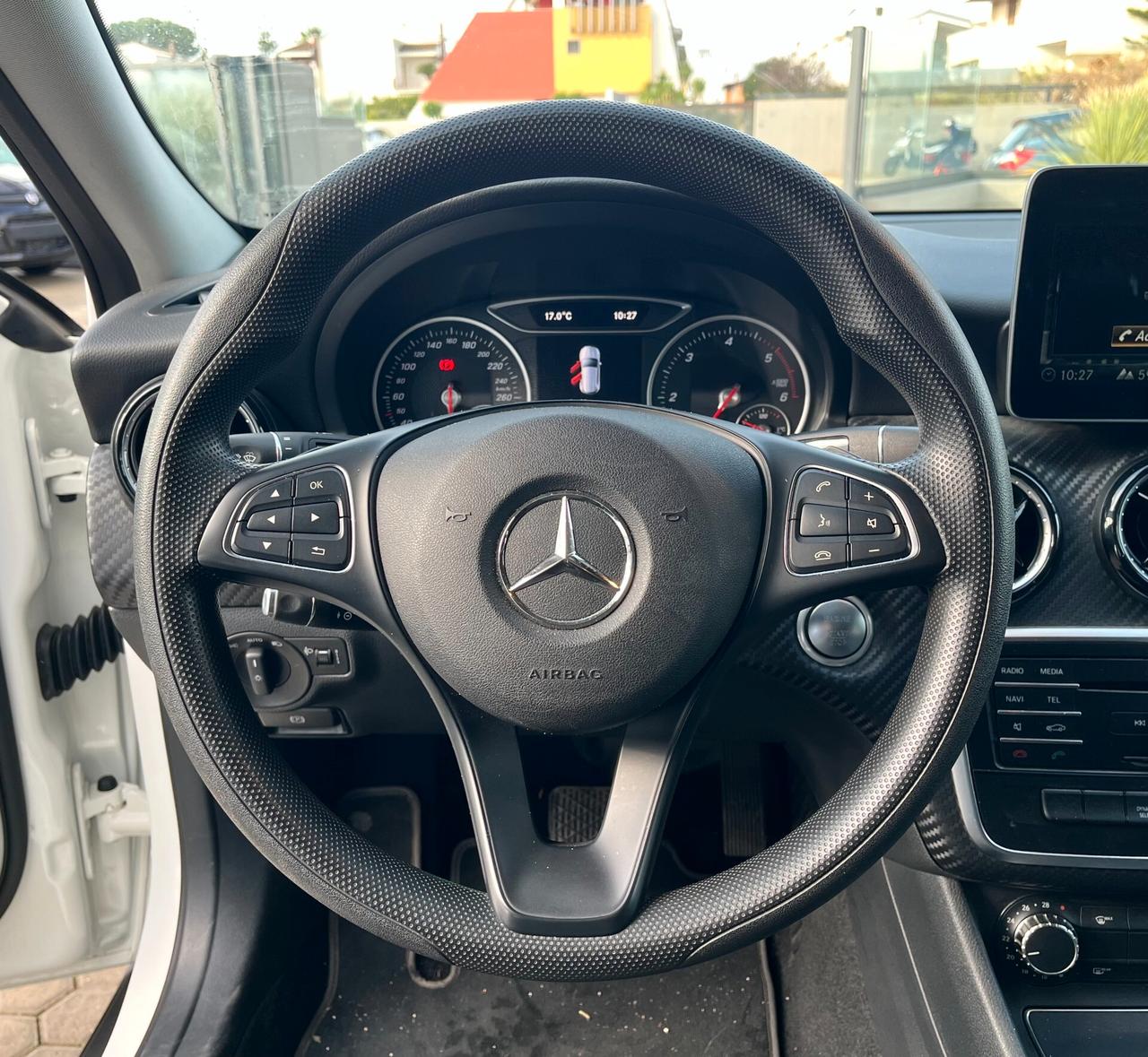 Mercedes-benz GLA 200 d Automatic Business