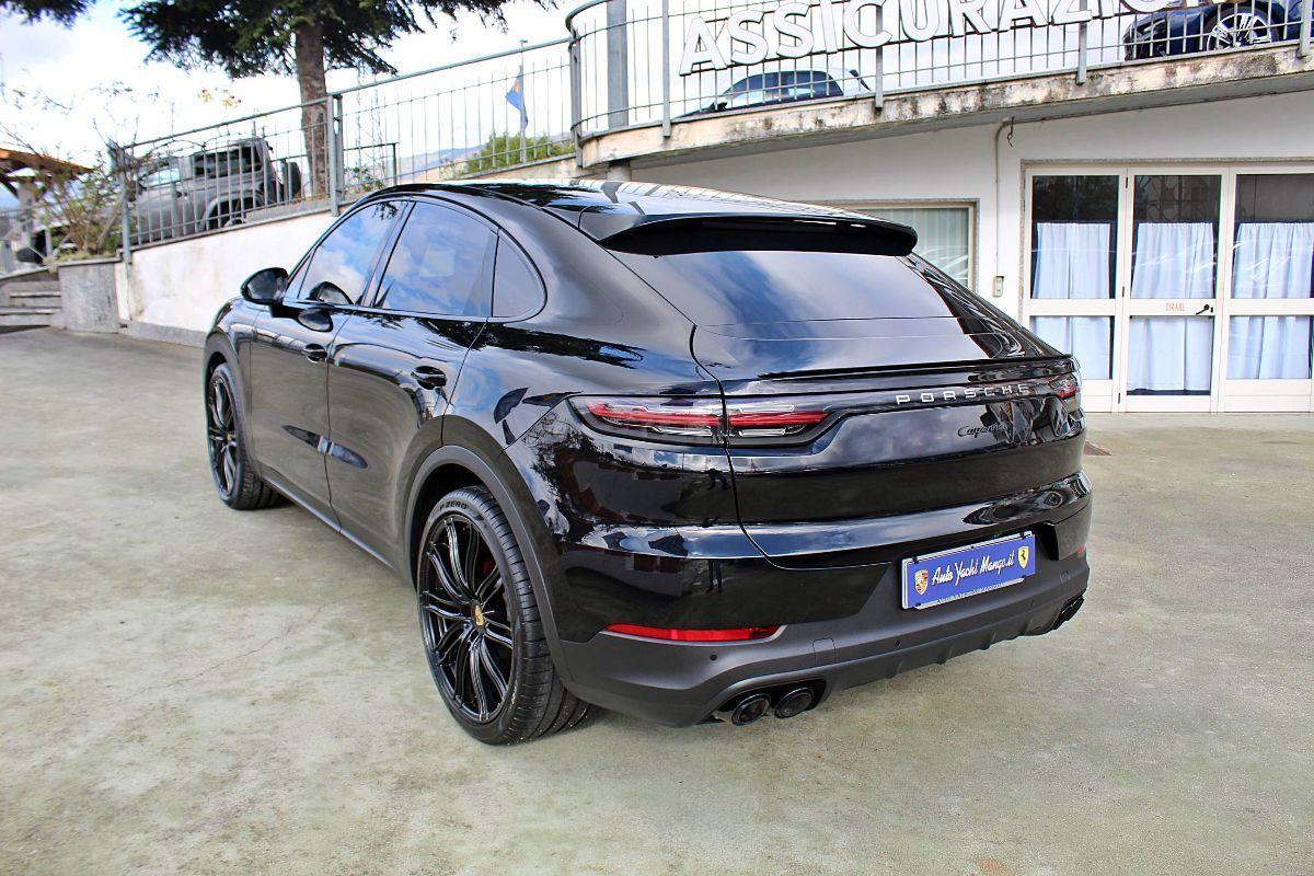 PORSCHE - Cayenne Coupe'