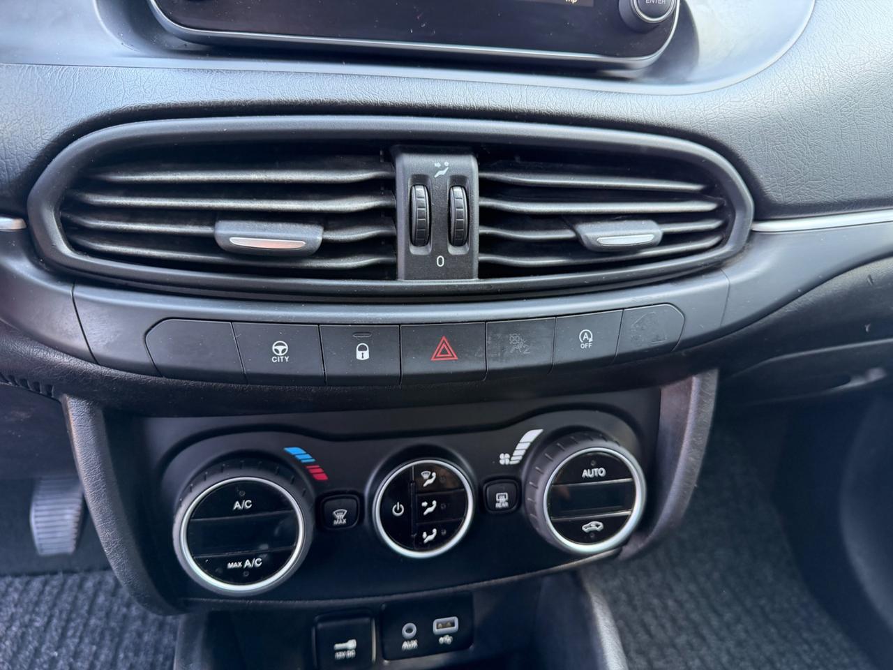 Fiat Tipo 1.6 Mjt S&S 5 porte Lounge