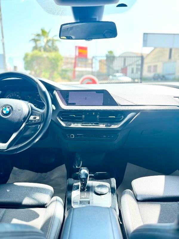 Bmw 116 116d AUT. Sport