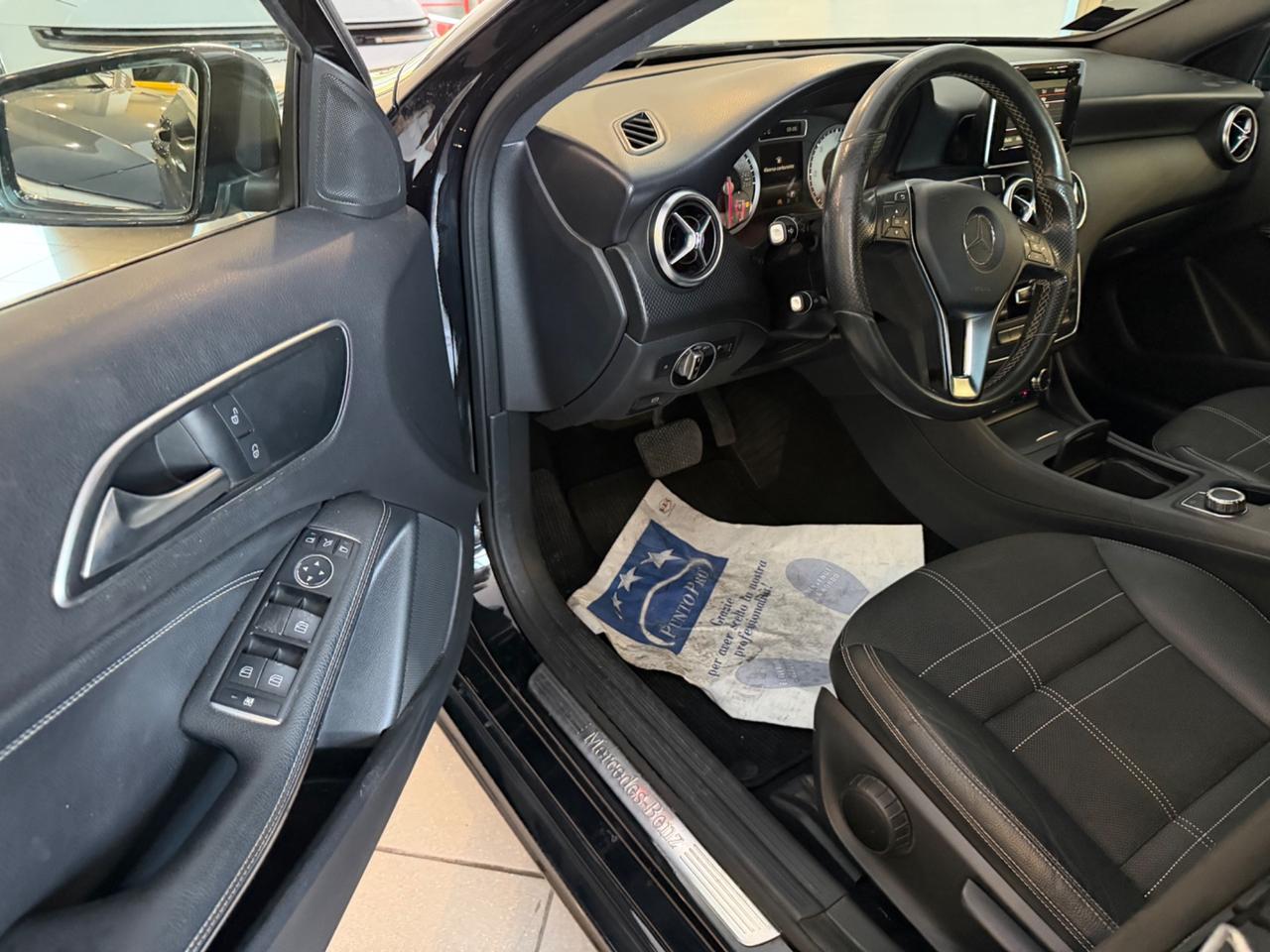 MERCEDES CLASSE A (W176) ('12'-'18') A 180 CDI AUTOMATIC DARK NIGHT EDITION (80 KW) Valore di listino: € 33534