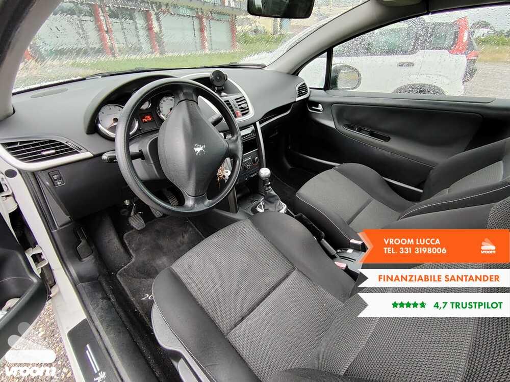 PEUGEOT 207 1.6 8V HDi 112CV CC Féline