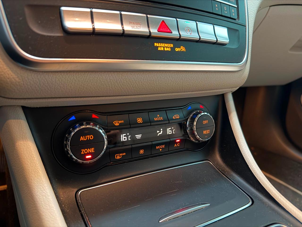 Mercedes-benz GLA 200 d Automatic Premium