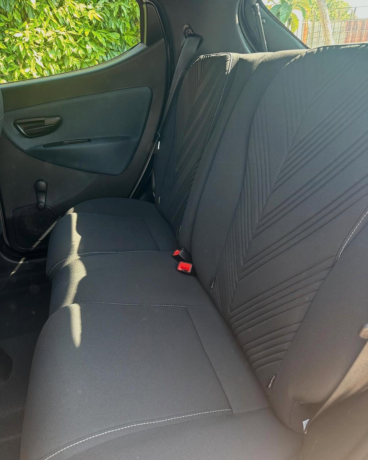 Lancia Ypsilon 1.0 FireFly 5 porte S&S Hybrid Ecochic Gold