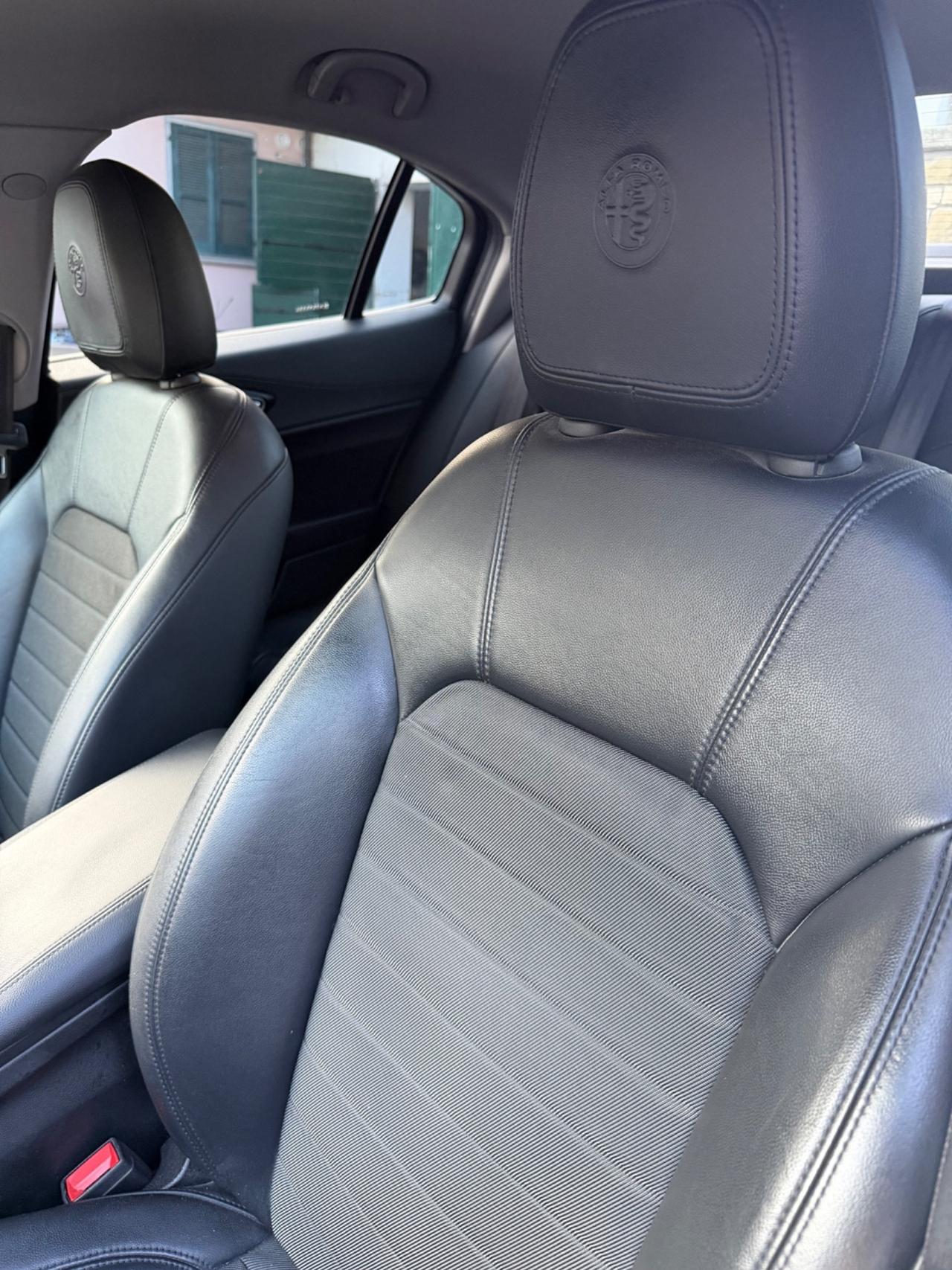 Alfa Romeo GIULIA 2.2d 150 CV SUPER KMCERT GARANZ