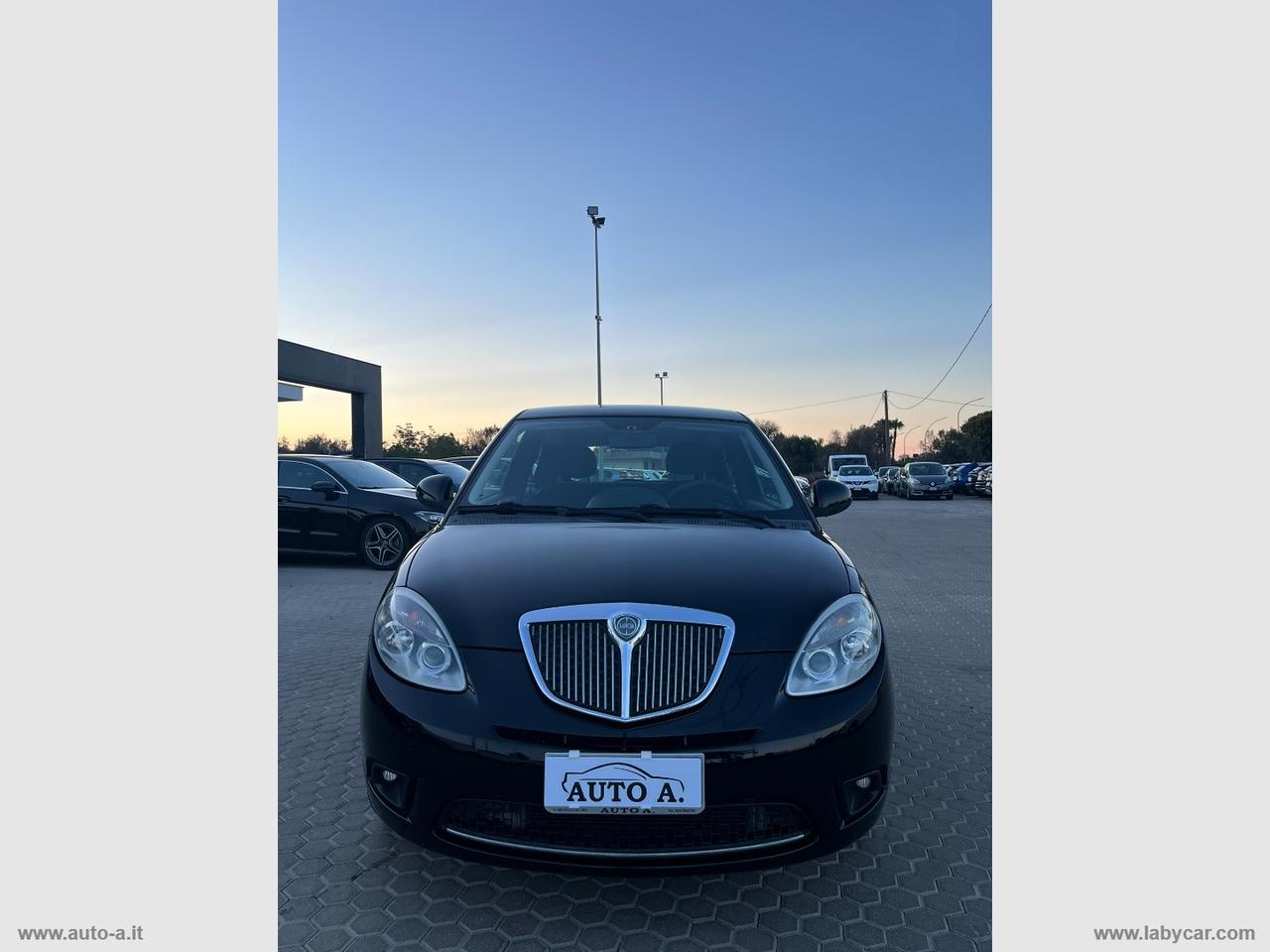 LANCIA Ypsilon 1.2 69 CV Platinum