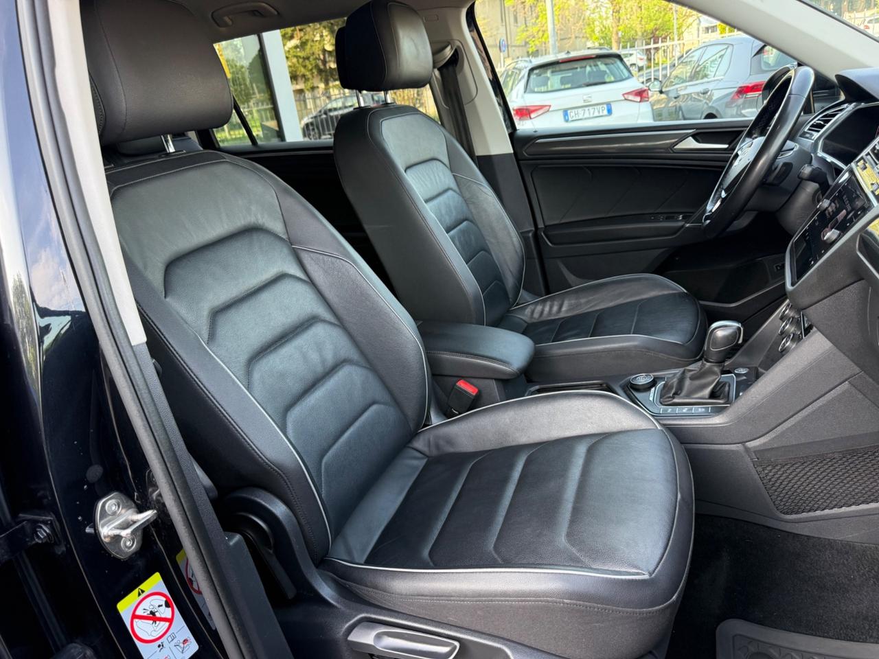 Volkswagen Tiguan Allspace R-LINE 2.0 BiTDI SCR DSG 4MOTION BMT