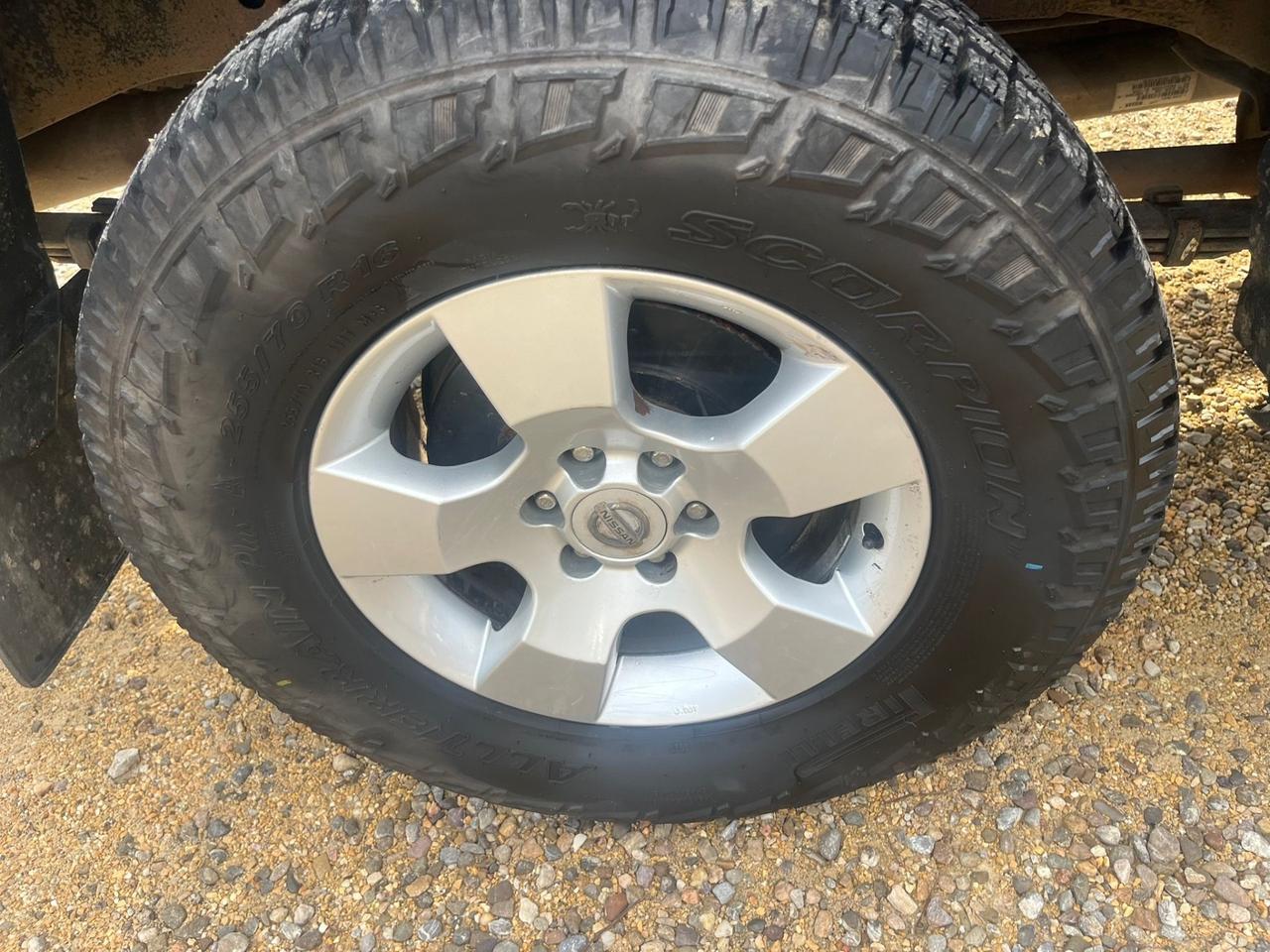 Nissan Navara 2.5 Diesel - 4x4