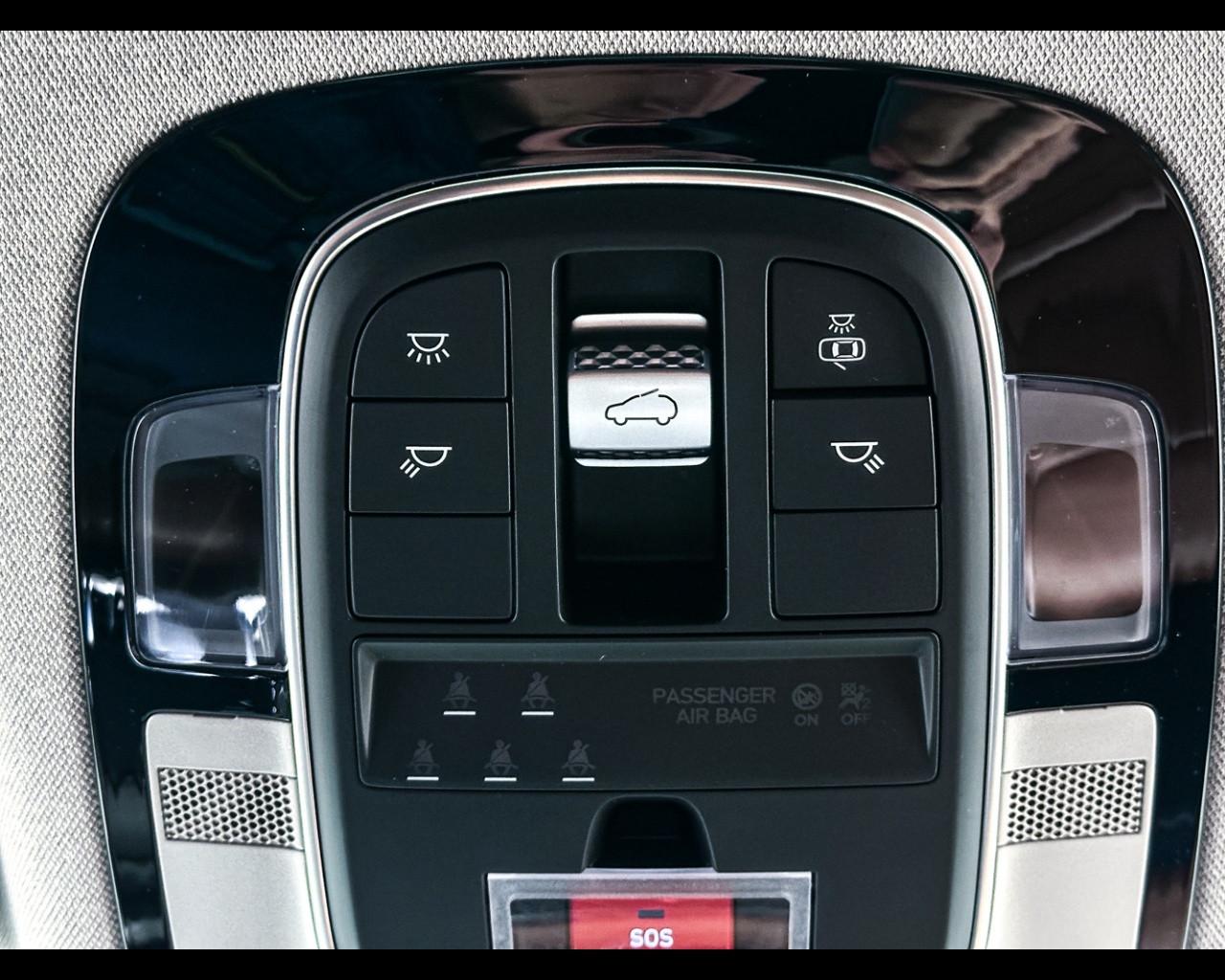 HYUNDAI Santa Fe 4ªs 18-24 - Santa Fe 1.6 T-GDI HEV 4WD AT 7 posti 2