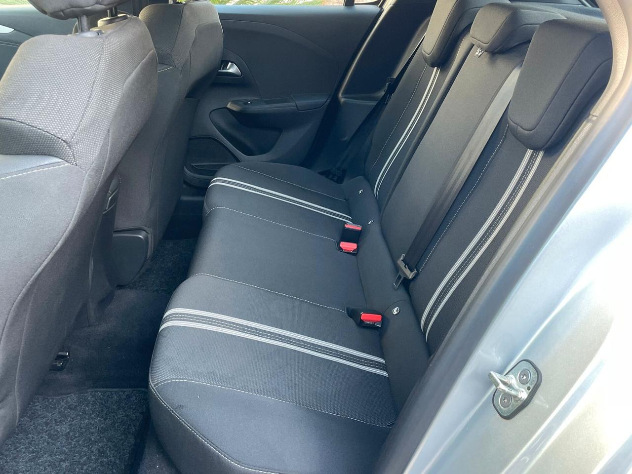 Opel Corsa 1.2 GS LINE