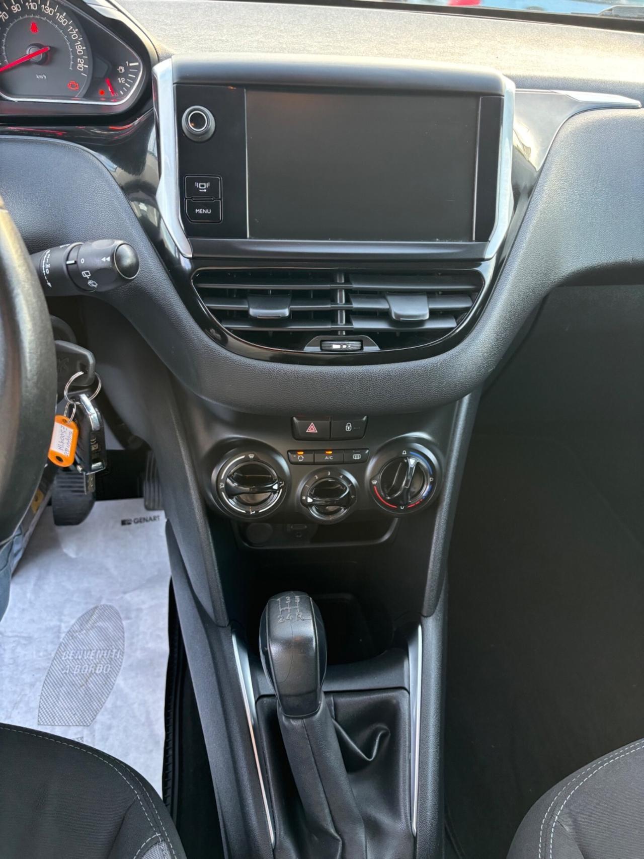 Peugeot 208 1.4 HDi 68 CV 5 porte Allure