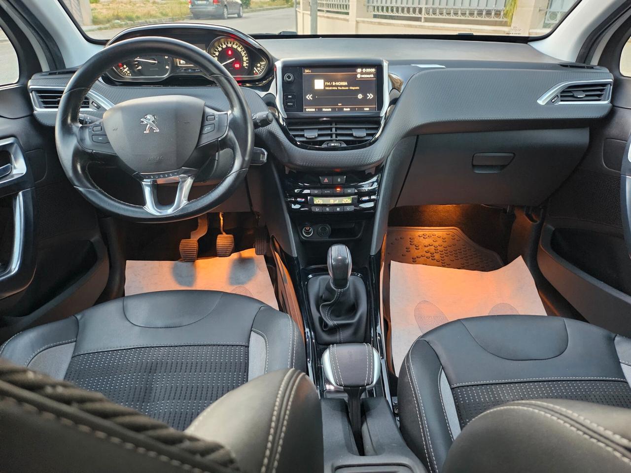 Peugeot 2008 BlueHDi 100 Allure