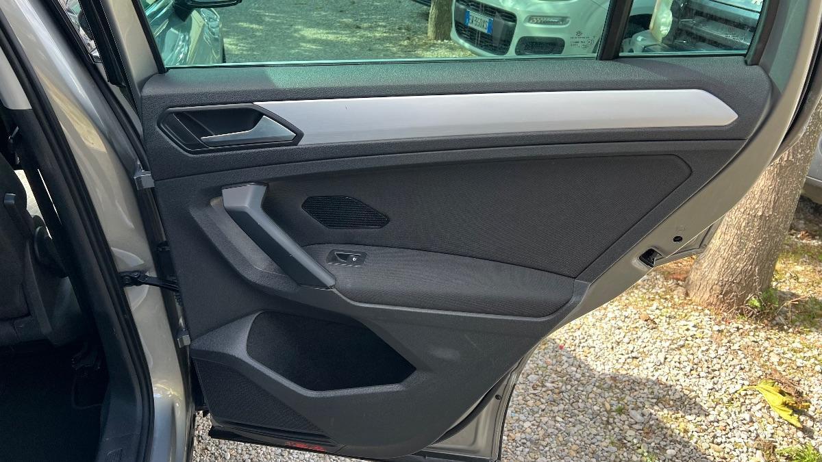 VOLKSWAGEN - Tiguan 2.0 tdi Business 150cv dsg