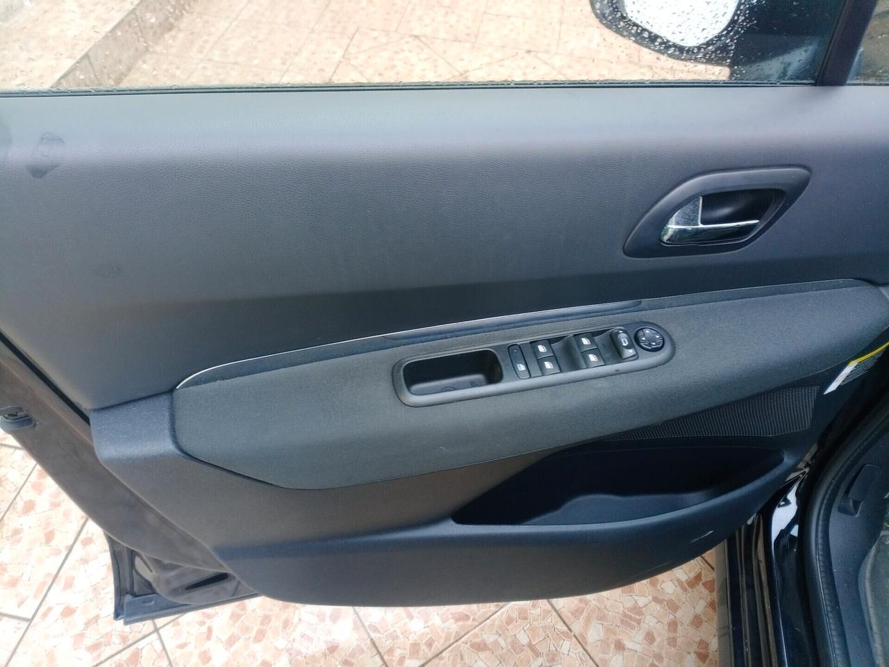 Peugeot 3008 BlueHDi 120 EAT6 S&S Business