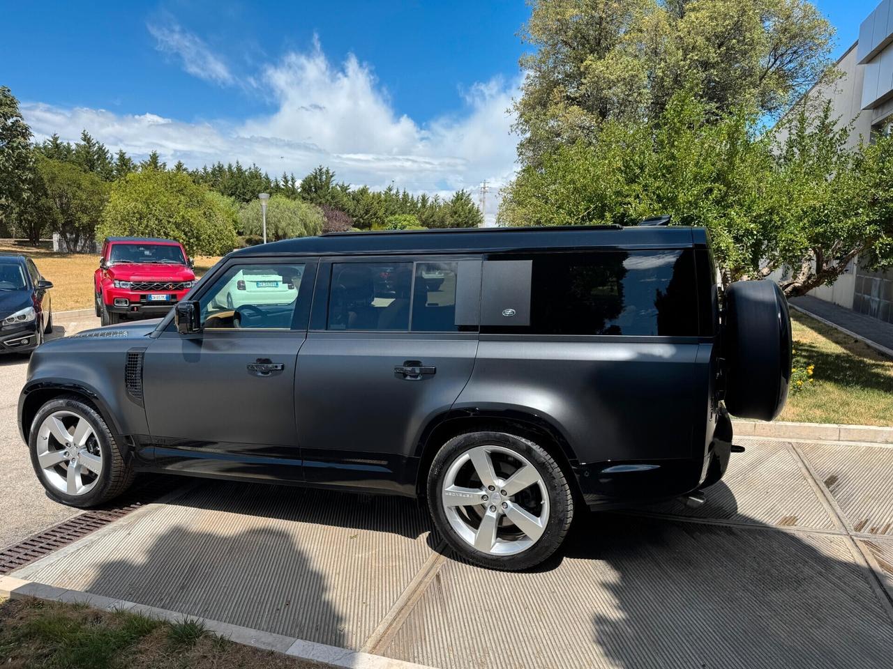Land Rover Defender 130 5.0 V8 EDITION 500 CV AWD Auto X-Dynamic HSE
