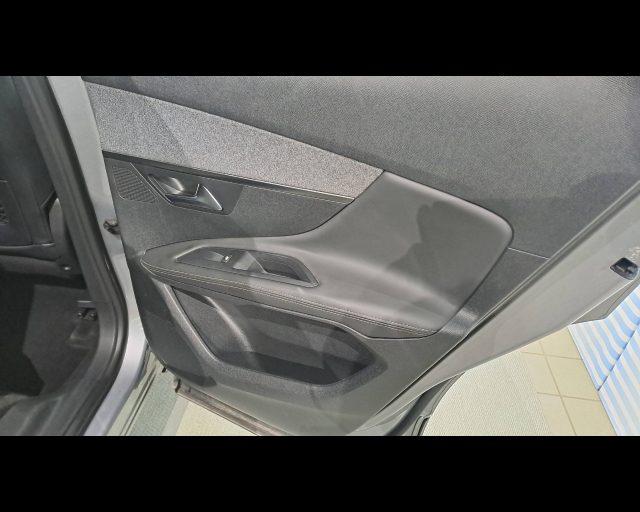 PEUGEOT 3008 1.6 bluehdi Business s&s 120cv