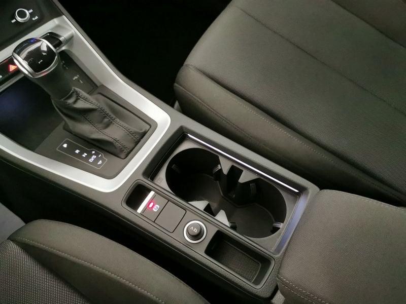 Audi Q3 35 1.5 tfsi Business Advanced s-tronic